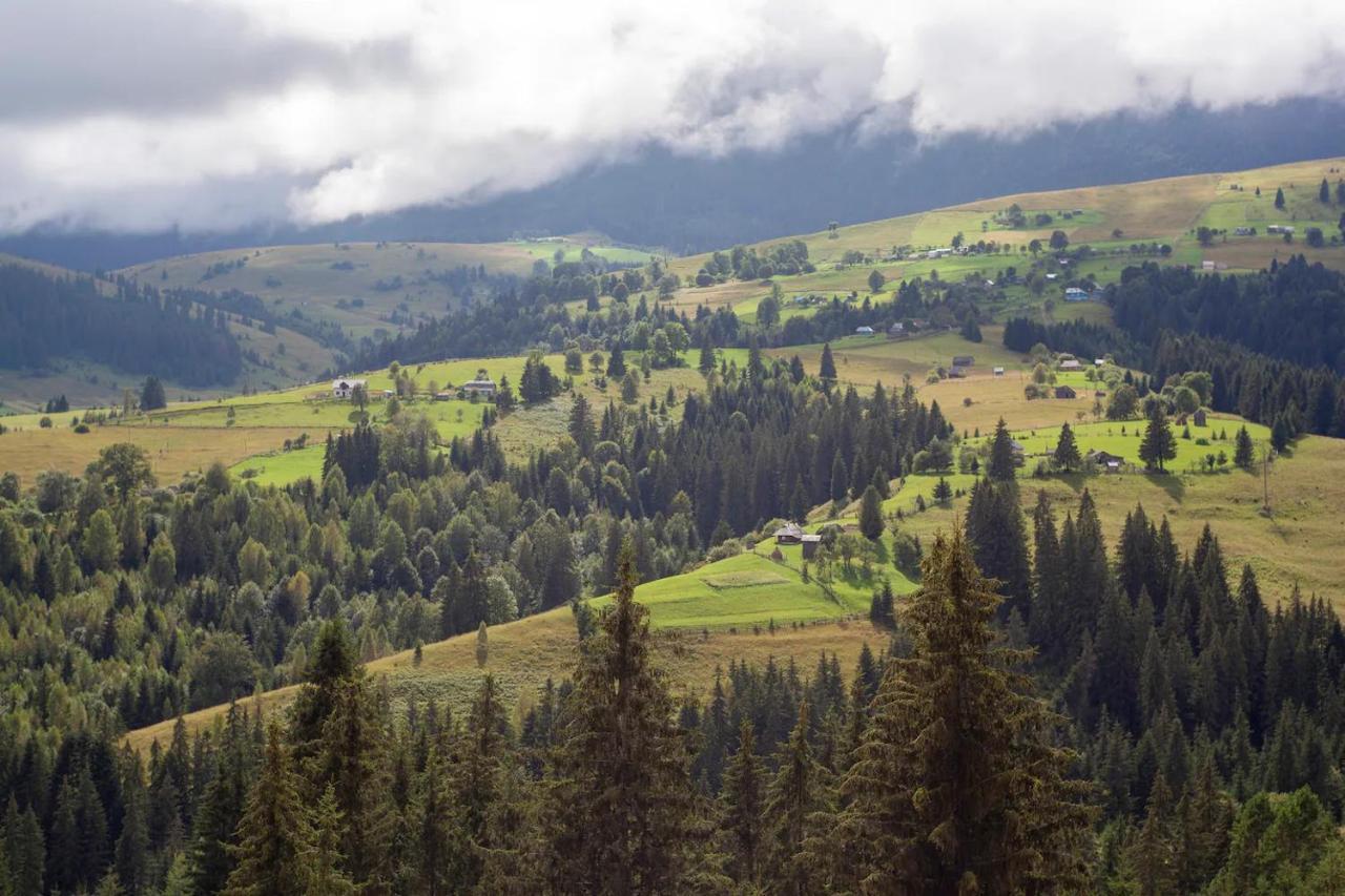 Eco Glamping - Carpathians. Retreat Hub Dzin Space Верховина Екстериор снимка
