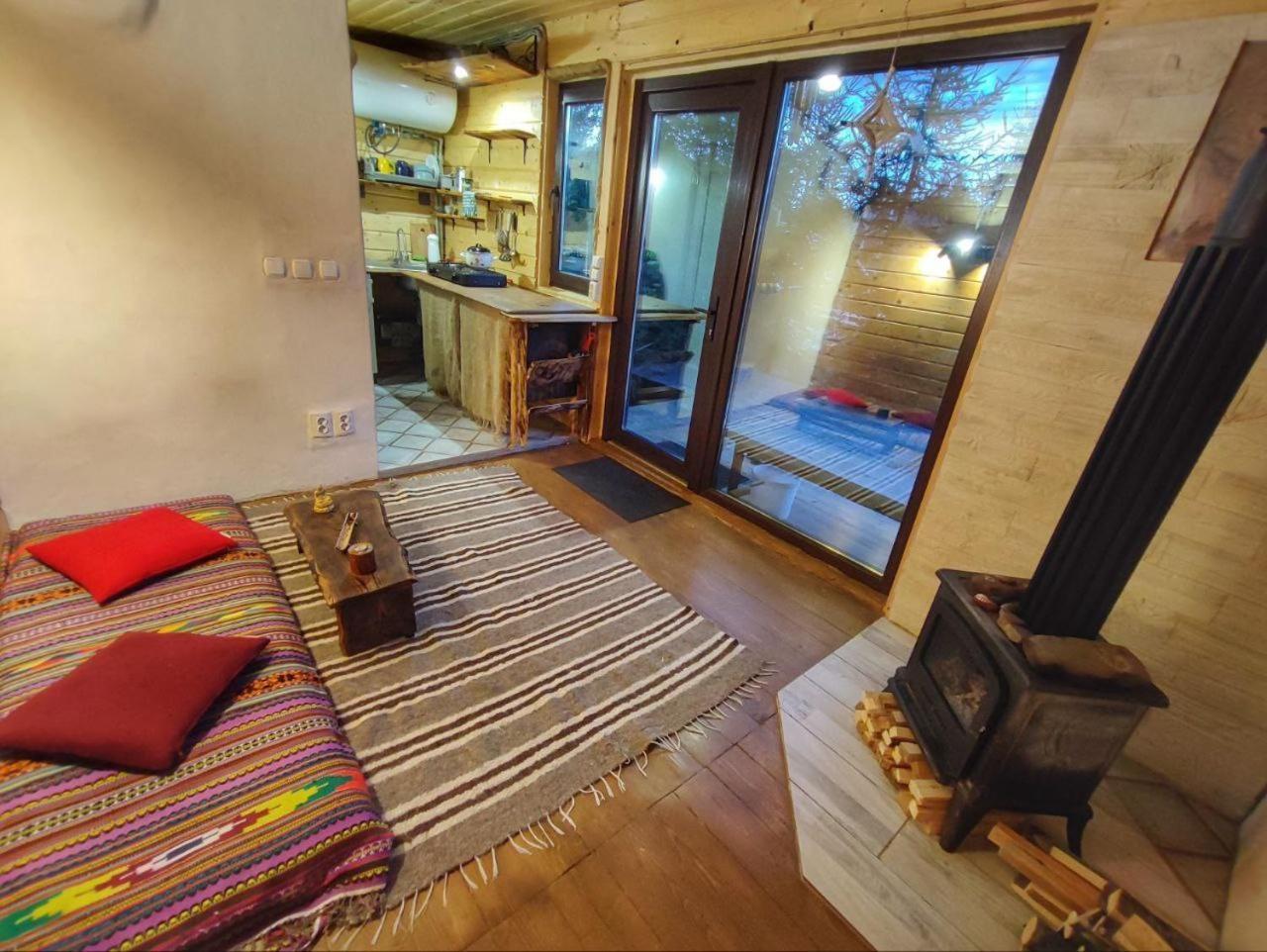 Eco Glamping - Carpathians. Retreat Hub Dzin Space Верховина Екстериор снимка